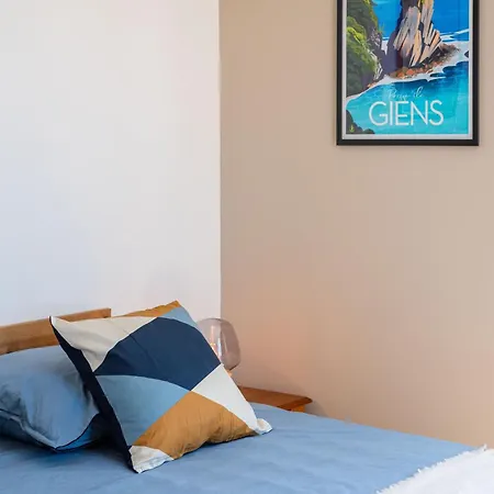 Maison Cap Brun Jardin Parking Holiday home *