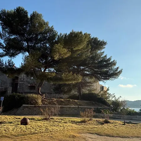 Prázdninový dům Maison Cap Brun Jardin Parking