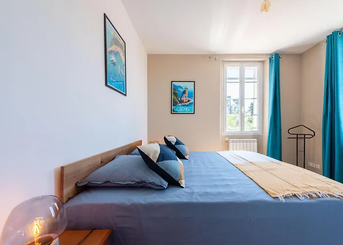 Semesterbostad Maison Cap Brun Jardin Parking