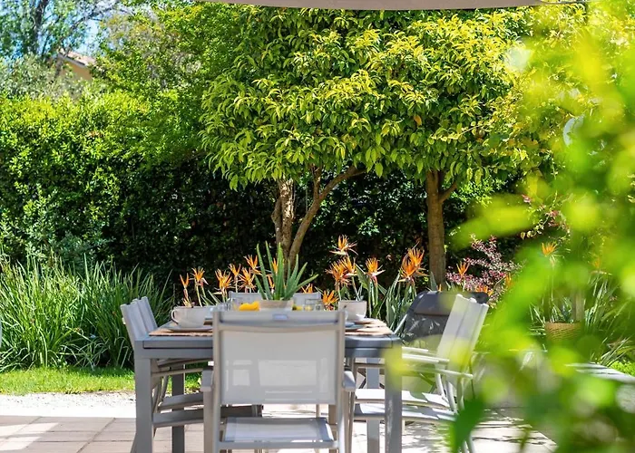 Semesterbostad Maison Cap Brun Jardin Parking *