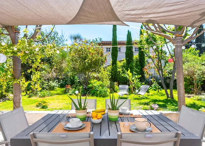 Semesterbostad Maison Cap Brun Jardin Parking *
