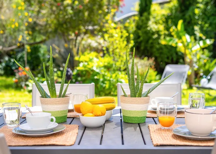 Semesterbostad Maison Cap Brun Jardin Parking *
